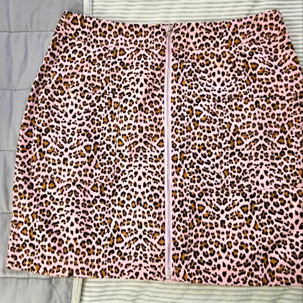 Nasty Gal Leopard Print Pink Skirt Zipper Front Size 6 NWT Nordstoms